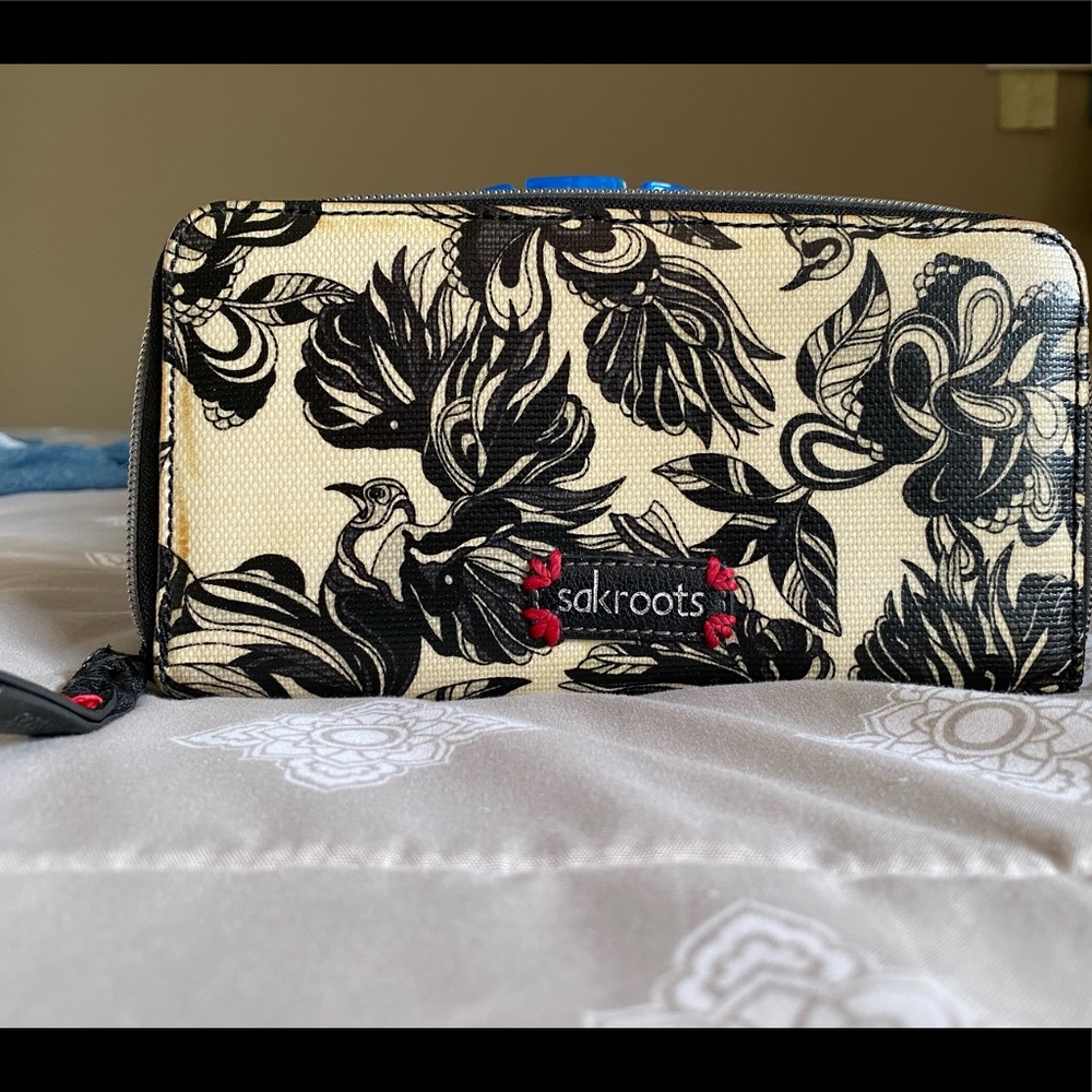 Sakroots wallet